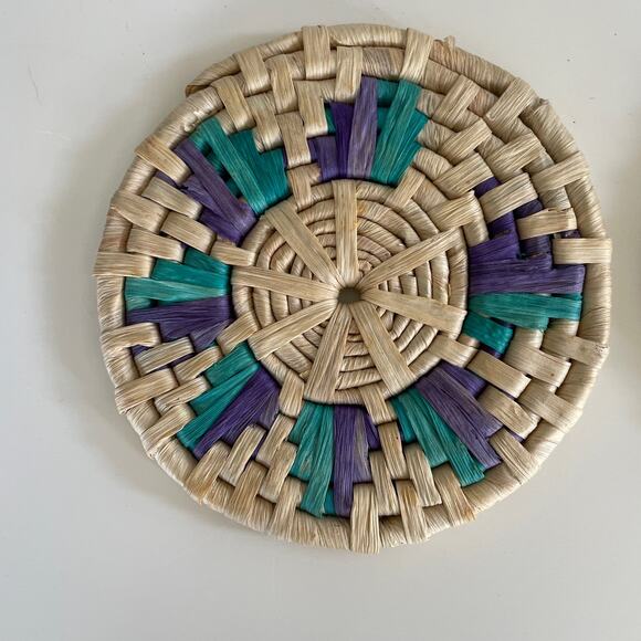 2 Vintage Wicker Straw Hot Pad Trivet Woven Rattan Raffia Boho round - Picture 3 of 3